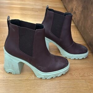 Sorrel boots
